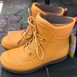 Women’s Sunflower Muck Boots